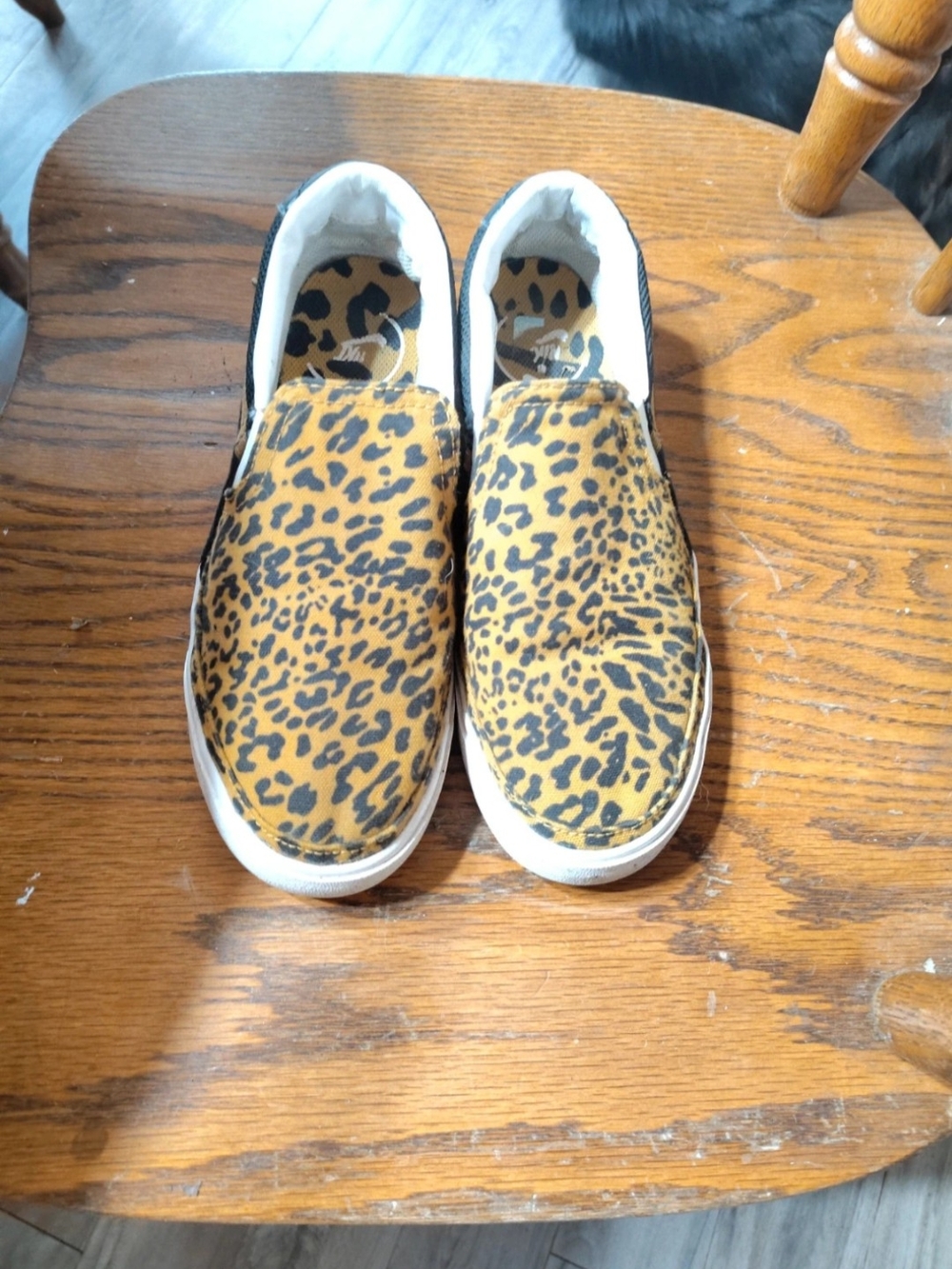 Slip-On Leopard Print Shoes